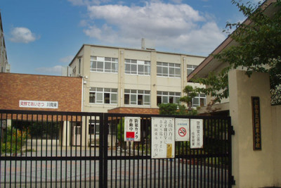川岡東小学校